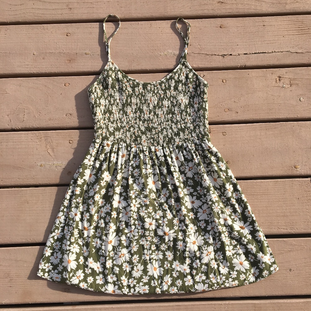 Forever 21 Daisy Print Mini Dress